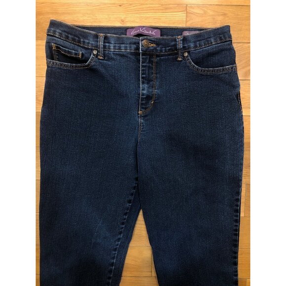 Gloria Vanderbilt Amanda Straight Leg Blue Denim Jeans Size 12 Short - Picture 2 of 6